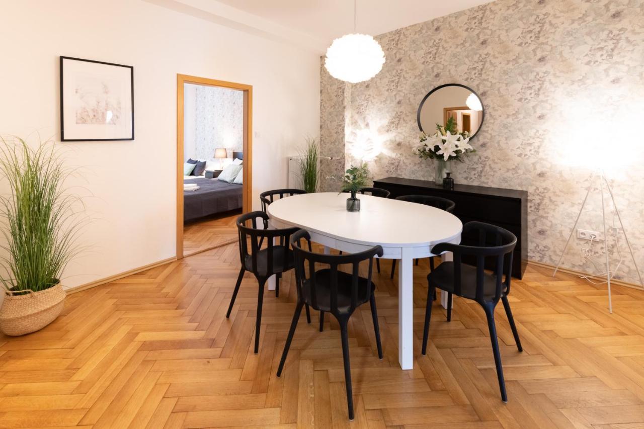 Luxury In Prime Location Appartamento *